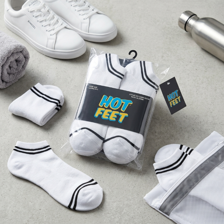 HOT FEET 8 Pack No Show Socks for Women, Thin Low Cut Ankle Socks - Size 4-10 (White)