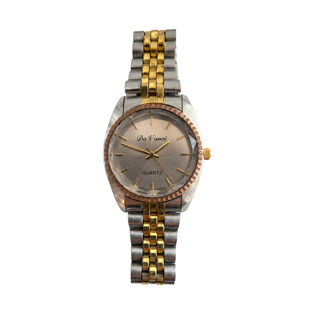 Vintage Da Vinci Two-Tone Fluted Bezel Watch - Requires a Battery