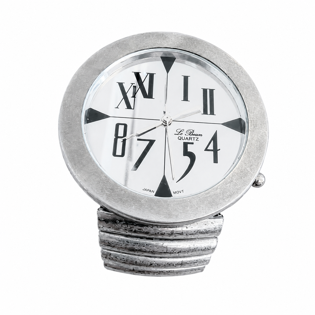 Vintage La Reine Quartz Oversized Silver-Tone Mixed Numeral - Battery Required