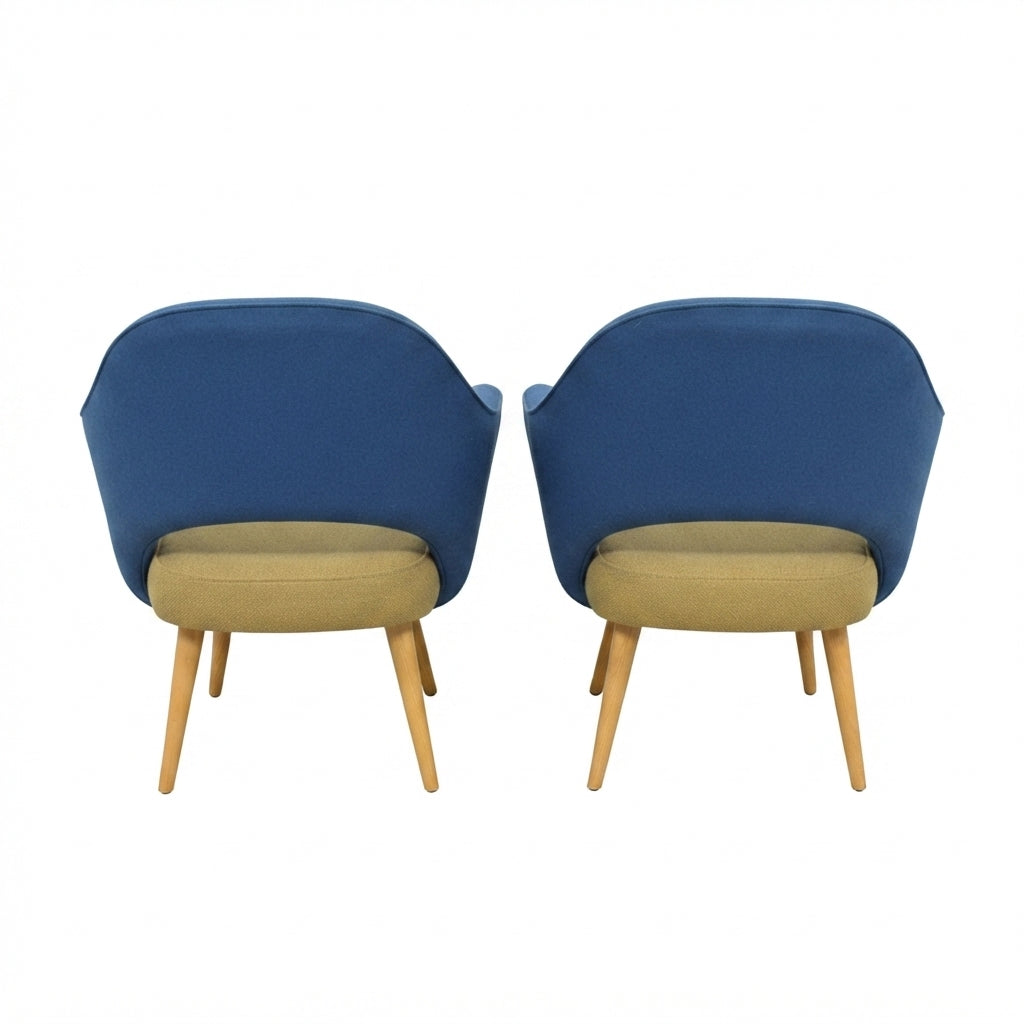 Knoll Eero Saarinen Executive Armchair Showroom Sample - Blue/tan Upholstery with Wood Legs