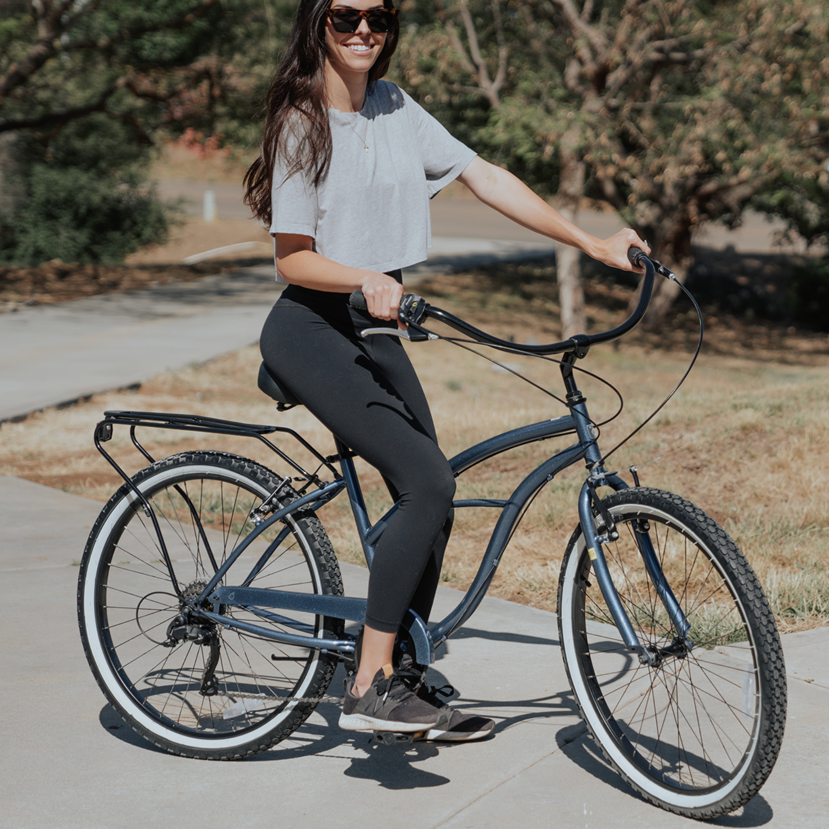 sixthreezero Women's Around the Block Beach Cruiser Bike - Navy - (Pre-Assembled)