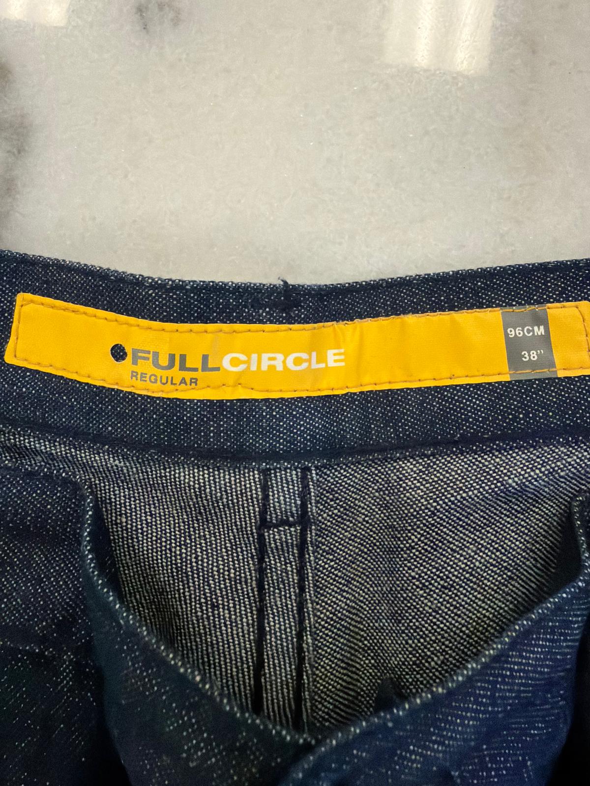FULL CIRCLE Regular Fit Dark Wash Jeans (Size 38)